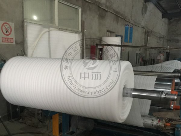 發(fā)泡機(jī)設(shè)備